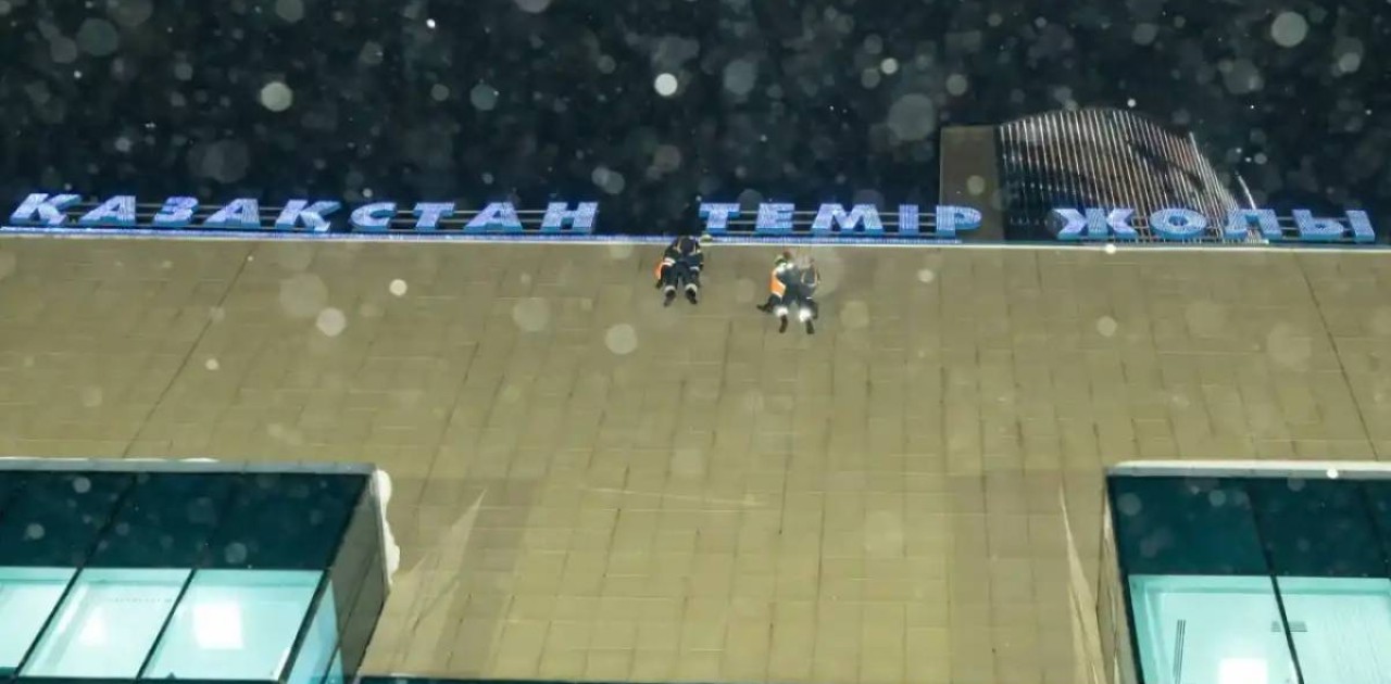Астанада ҚТЖ ғимаратынан 3 600 қызметкер шұғыл эвакуацияланды