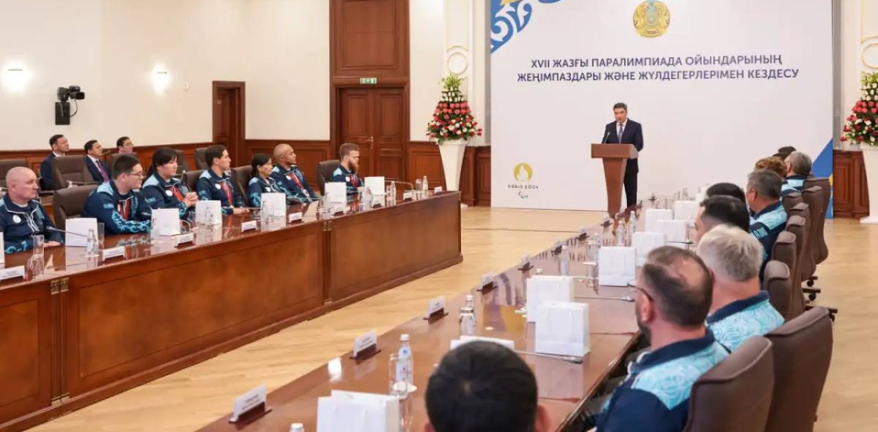 Паралимпиада жүлдегерлері мен жаттықтырушыларына мемлекеттік наградалар табысталды