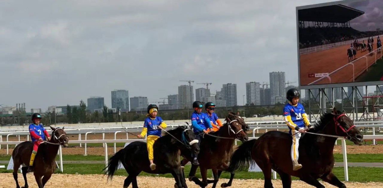 Дүниежүзілік көшпенділер ойыны: Топ бәйгеде де топ жардық