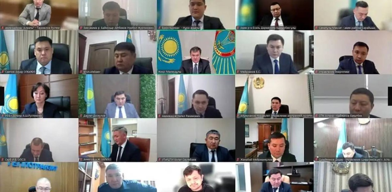 Астана әкімі Жеңіс Қасымбек азаматтарды қабылдады