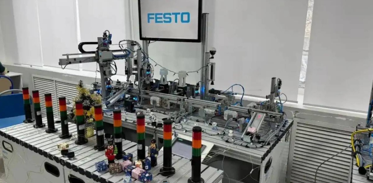 Студенттер Астанада сыйлықтар шығаратын шағын зауыт әзірледі