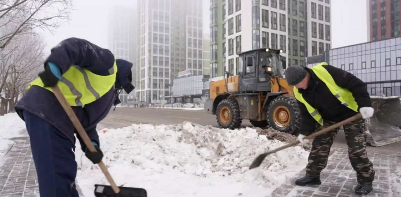 Елордада қар тазалауға 2,5 мыңнан астам жұмысшы шықты