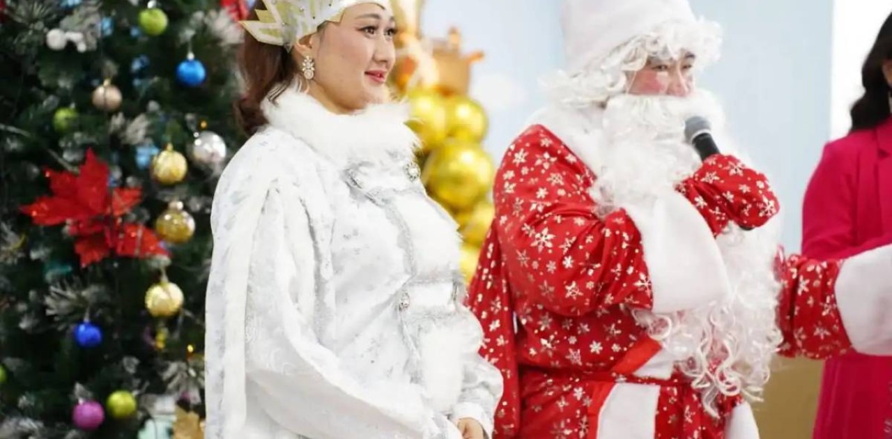 Мәслихат депутаттары ерекше балаларды мерекемен құттықтады