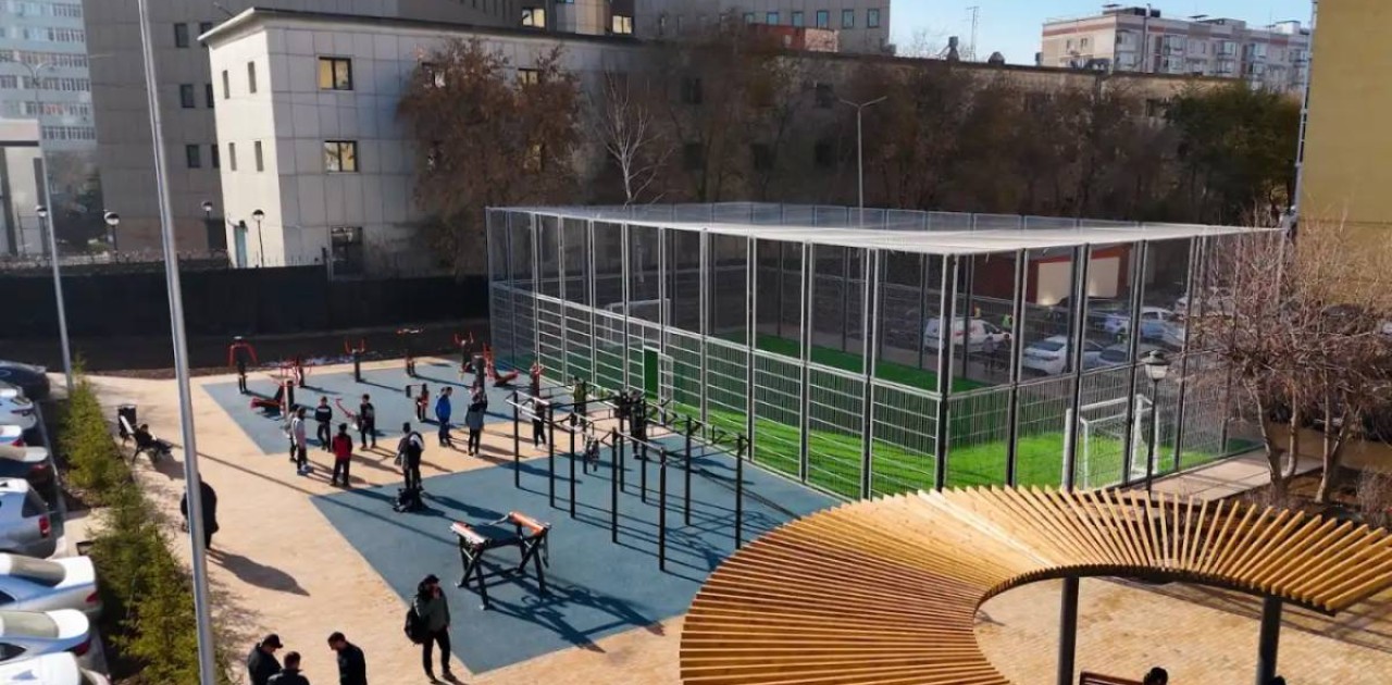 Биыл Байқоңыр ауданында 130-дан астам аула абаттандырылды