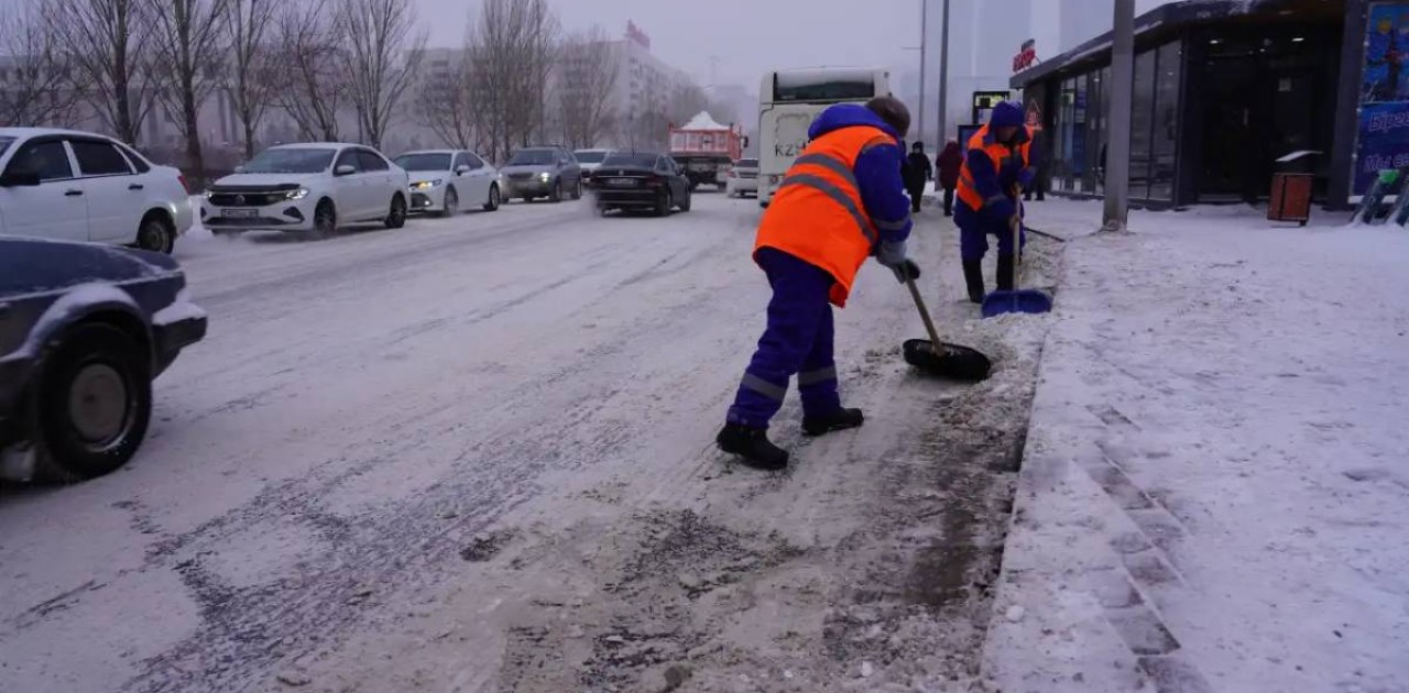 Елордада қар күреуге 2,7 мыңнан астам жұмысшы жұмылдырылды