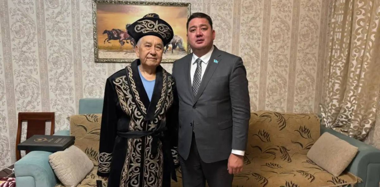 Ерлан Каналимов мәслихаттың II және III шақырылымдарының депутатын мерейтойымен құттықтады