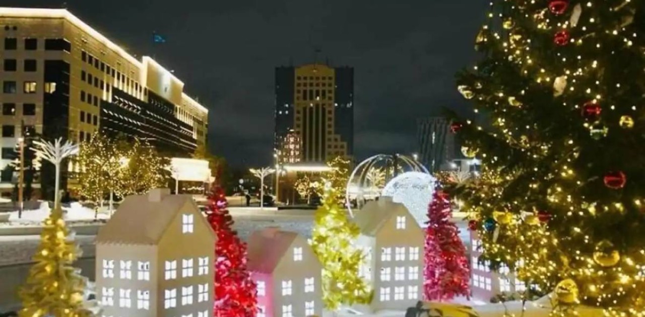 Мұз айдындары, сырғанақтар, фотоаймақтар: Астана жаңа жылға қалай безендіріледі