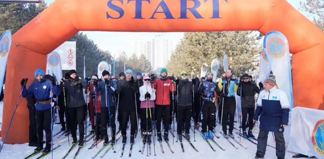 Астанада бұқаралық шаңғы тебу шарасына 200-ге жуық адам қатысты