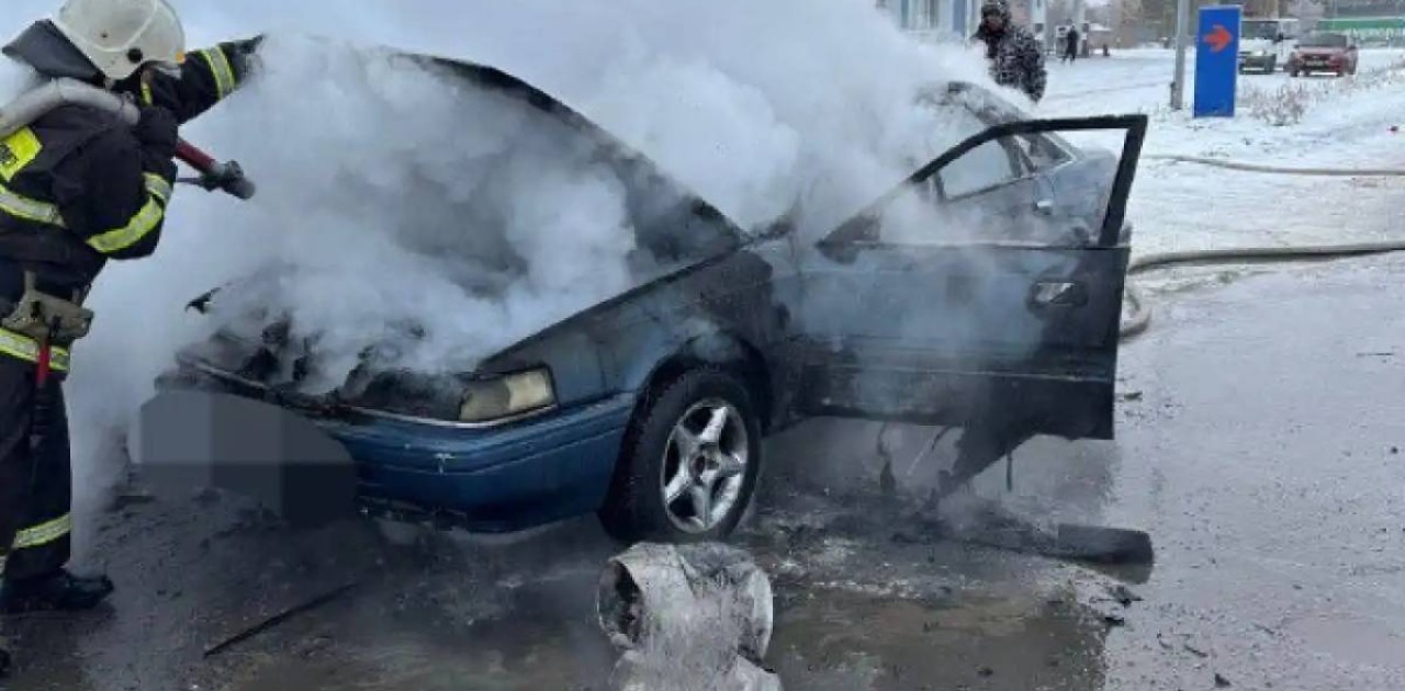 ТЖМ  құтқарушылары жанып жатқан көлікті сөндірді