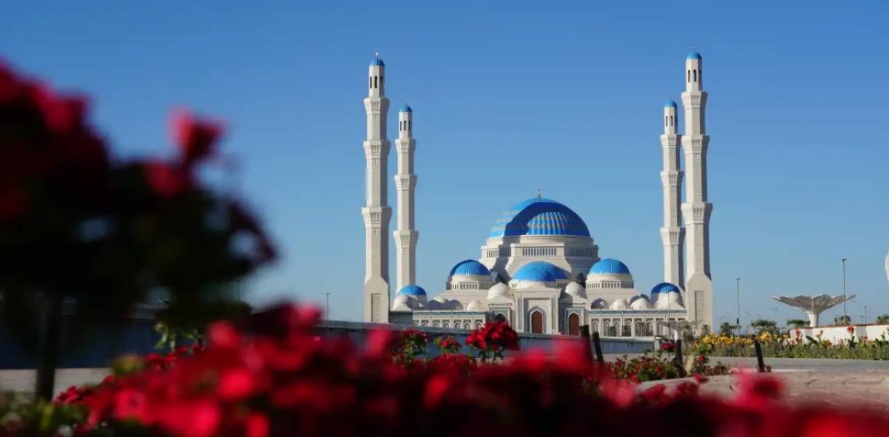 Бас мешіт пен Фатима қолы: Ұлттық банк жаңа коллекциялық монеталарды айналымға шығарады