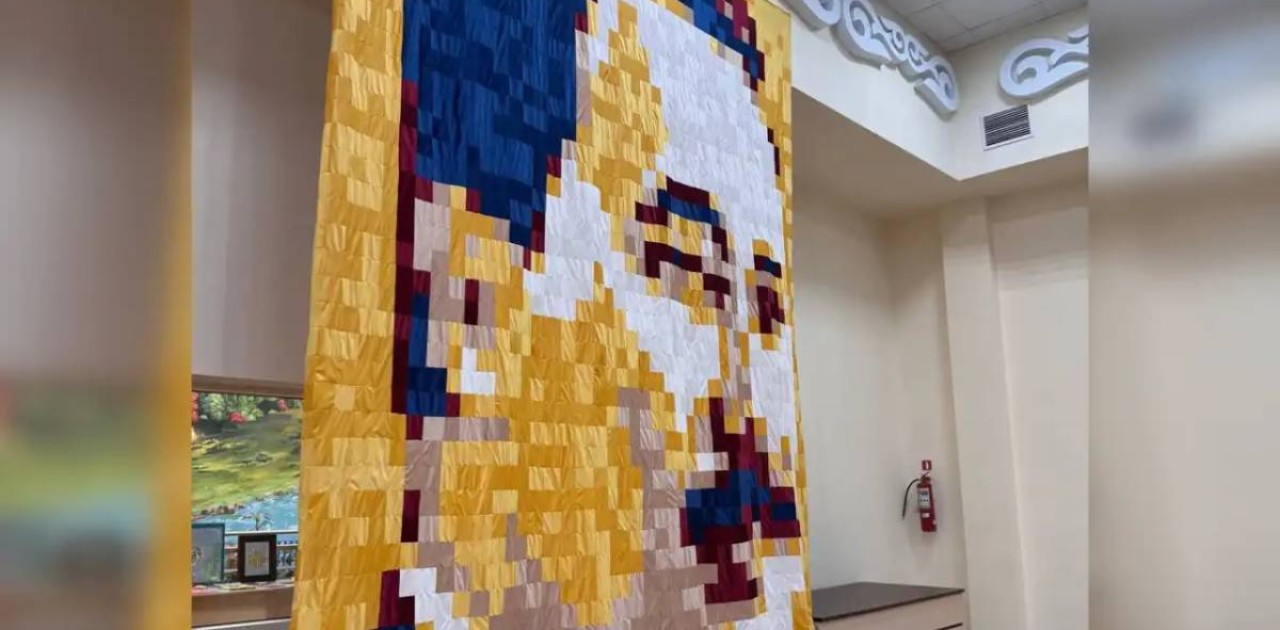 Астаналық оқушылар құрақтан Сәкен Сейфуллиннің портретін жасады