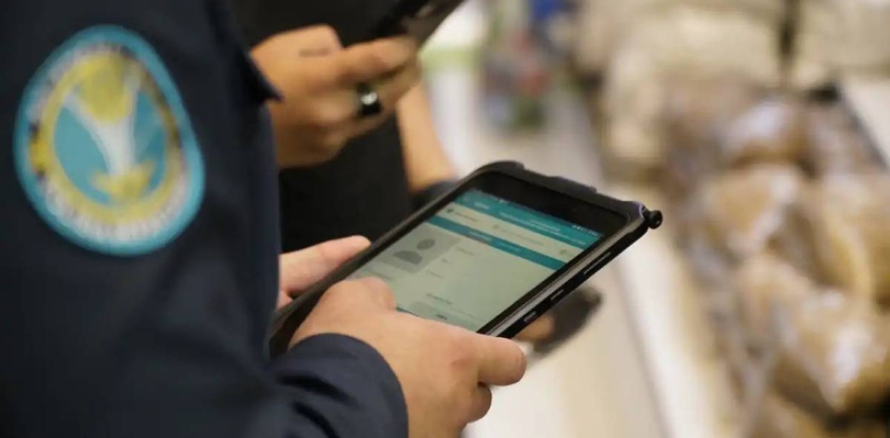 Елордалық полицейлер ноутбук пен телефон ұрлаған тұрғынды ұстады