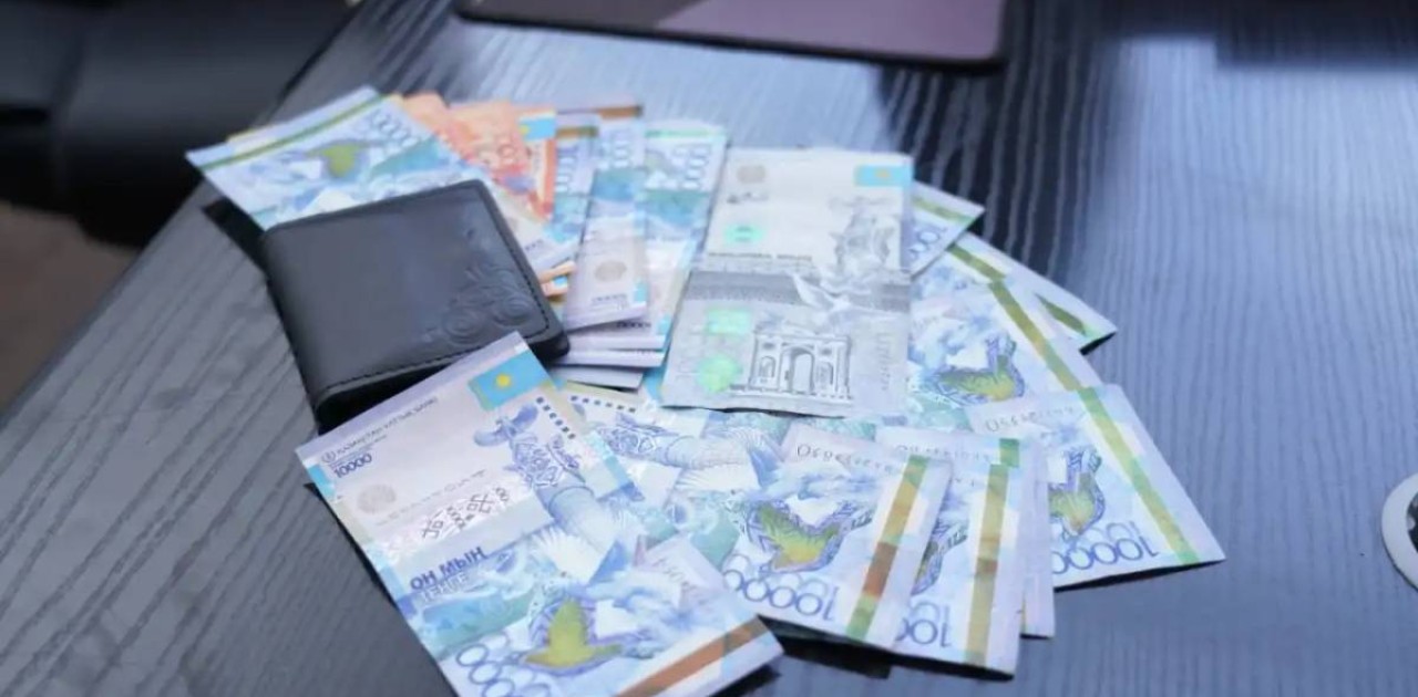 Алмасбек Садырбай 1,2 млрд теңге жымқырды деген күдікпен ұсталды