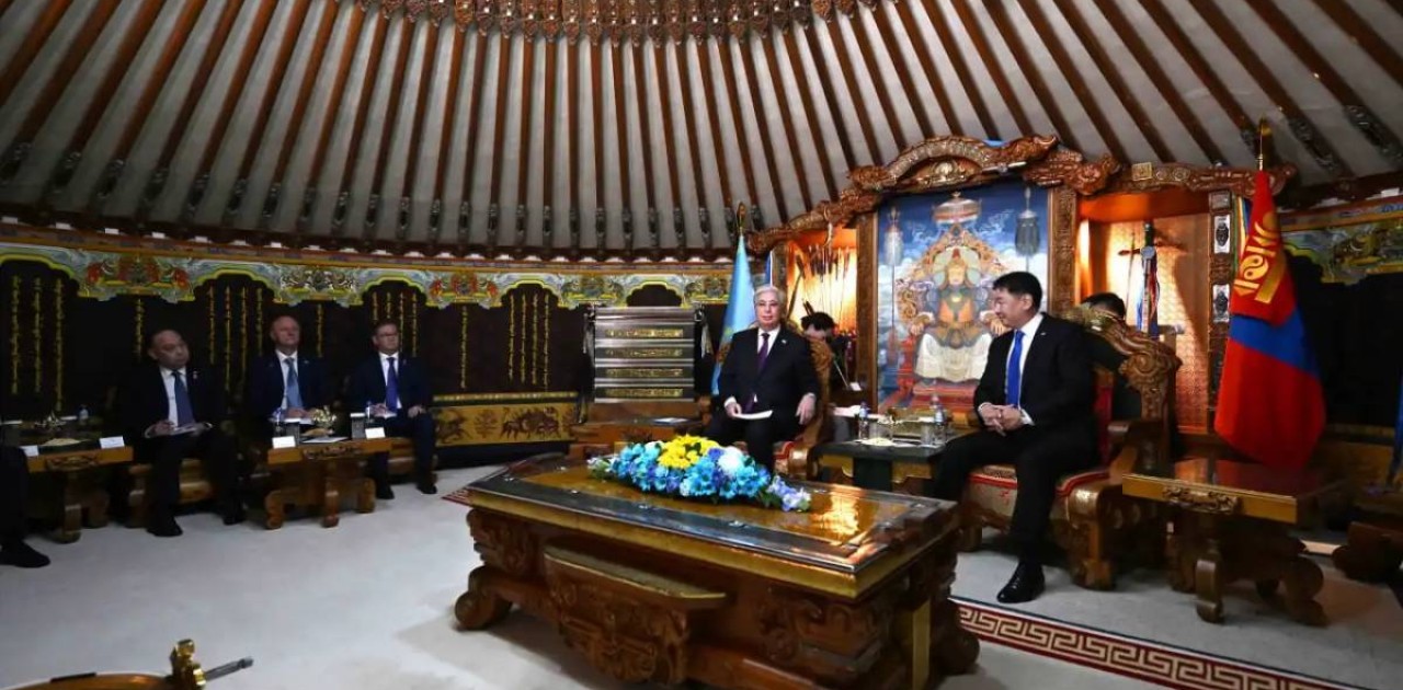 Қасым-Жомарт Тоқаев  Моңғолия президентін Қазақстанға шақырды