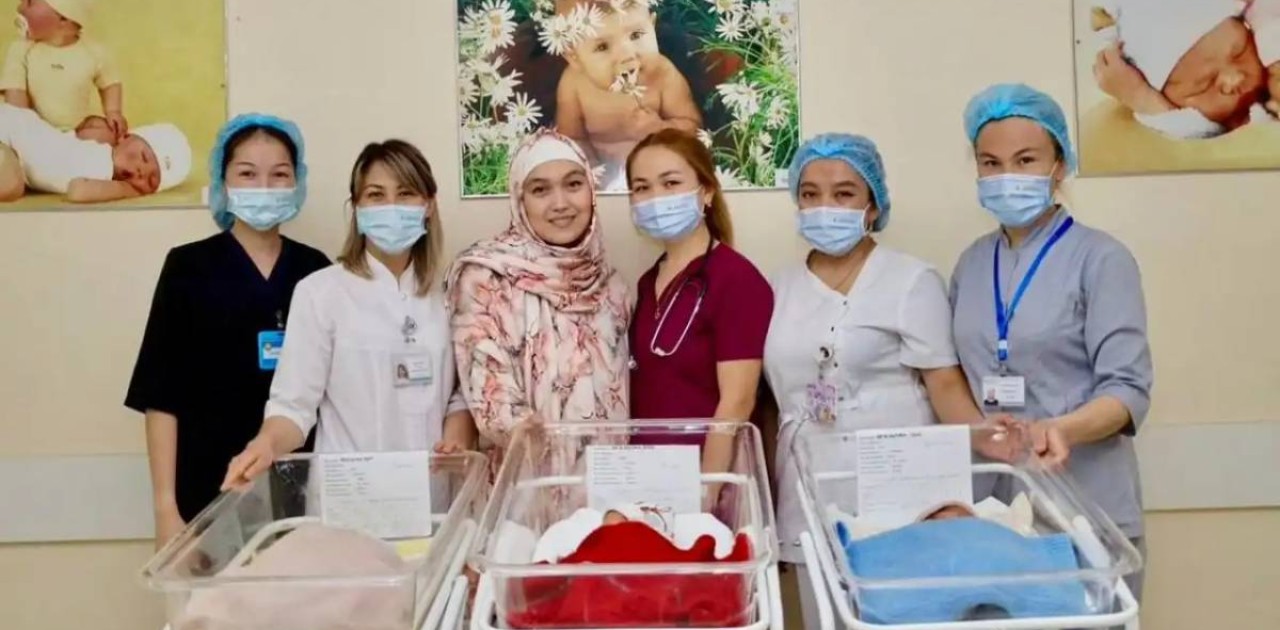 Республика күні қарсаңында елордада үшем дүниеге келді