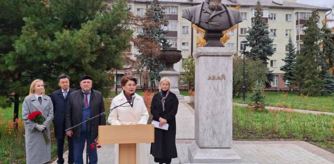 Татарстанда Абай Құнанбайұлының ескерткіш-бюсті ашылды