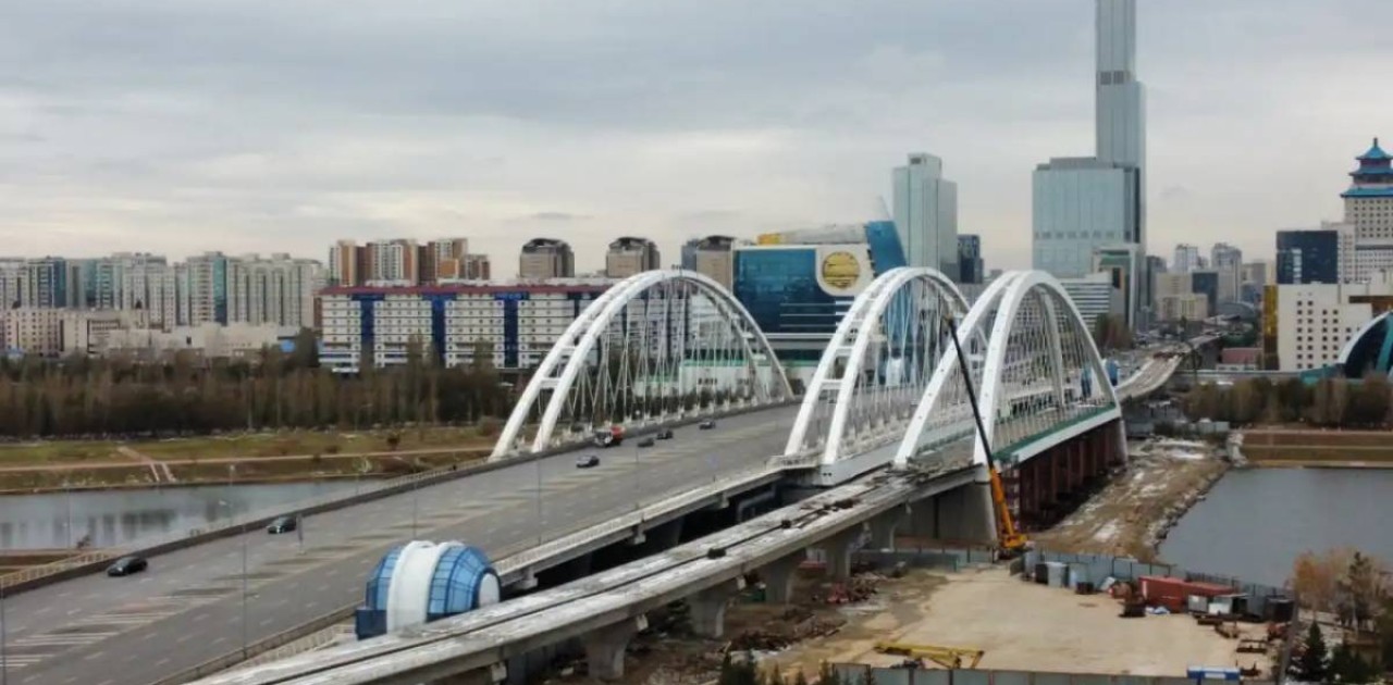 Елордада Есіл өзенімен өтетін LRT көпірінің құрылысы аяқталды
