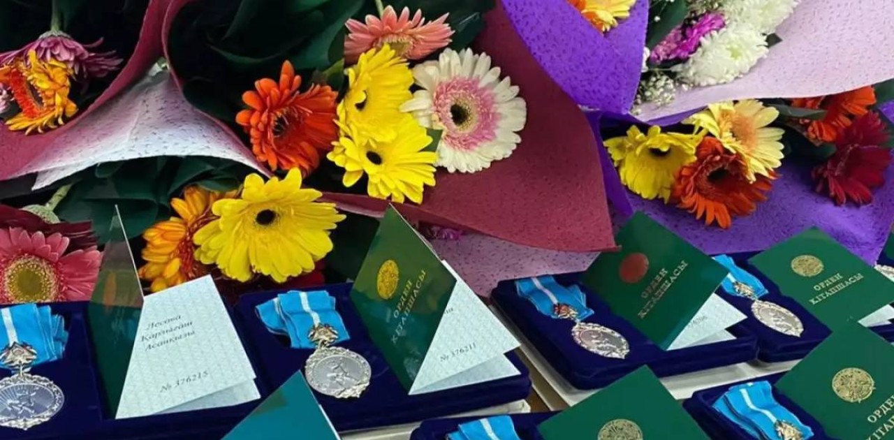 «Алтын алқа» және «Күміс алқа» тек Қазақстан азаматтарына беріледі
