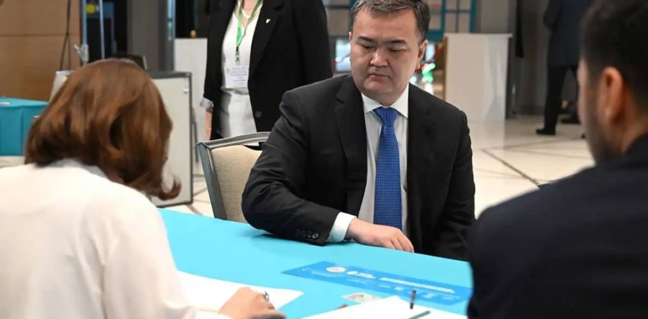 Жеңіс Қасымбек республикалық референдумда дауыс берді