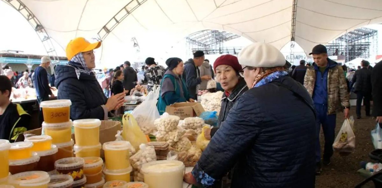 Елордадағы жәрмеңкеге Абай және Қызылорда облыстарының аграршылары өнімдерін алып келді