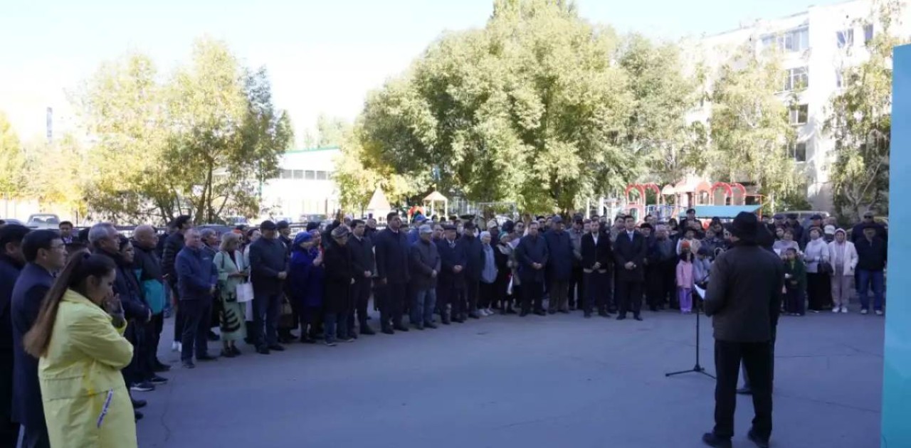 Астанада ақын Несіпбек Айтұлының ескерткіш-тақтасы ашылды