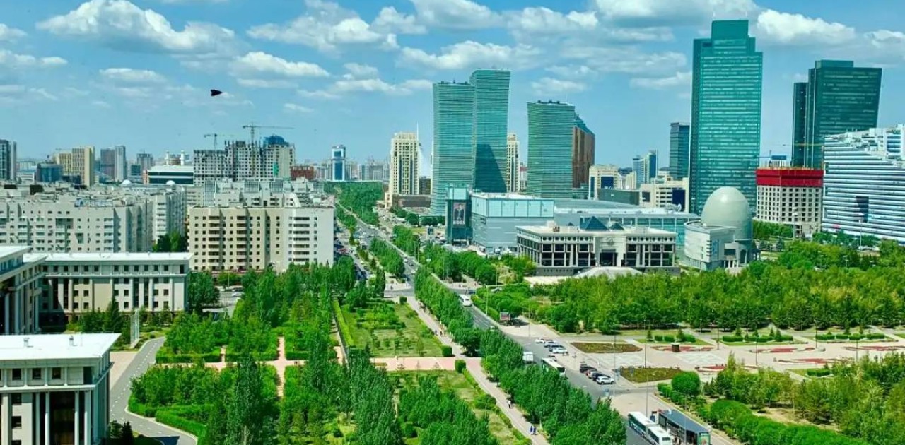 Елордадағы «Барыс Аренада» бүкіл зал әйгілі қазақ әнін орындады