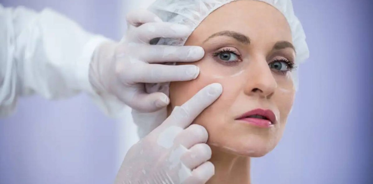 Ботоксты неше жастан бастап салдыруға болады