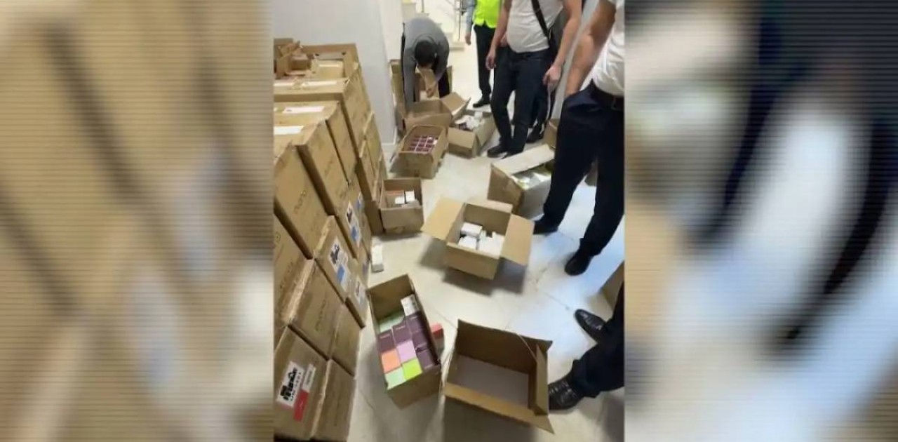 Алматыда стоматологиялардың бірінен 13 мың вейп табылды