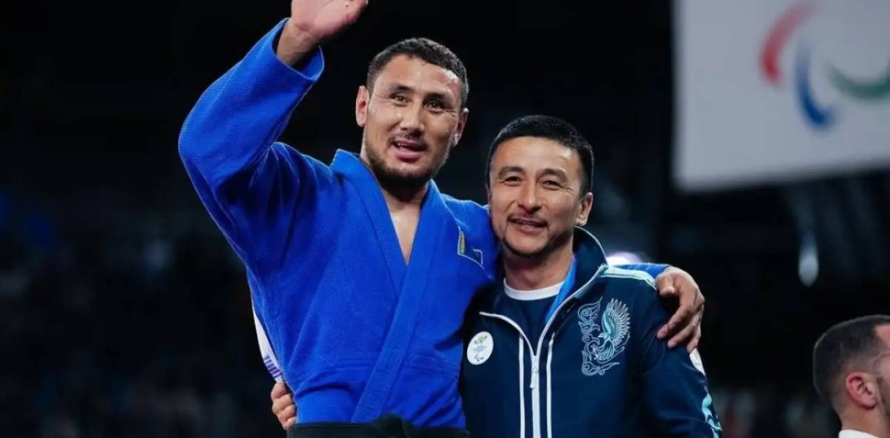 Жеңіс Қасымбек  пара дзюдошы Ерғали Шамейді жеңісімен құттықтады