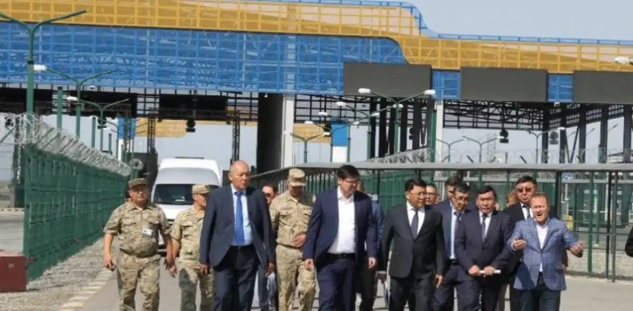 Өткізу пунктерінде цифрлы сервистер жүйелі түрде енгізіліп жатыр – министрлік