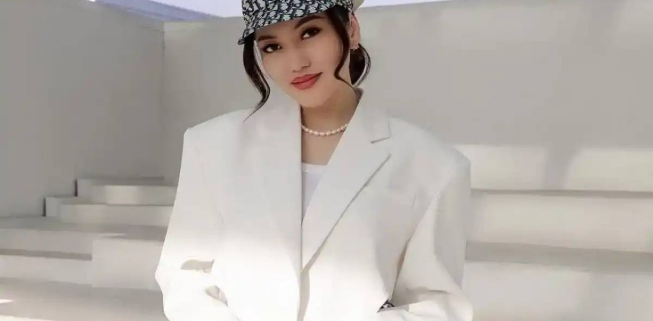 Ерке Есмахан мен Райымның Америкадағы концерті неге болмады