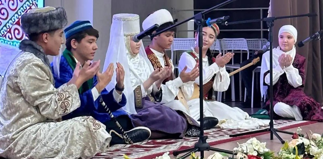 Республика күніне орай елордалық білім ошақта танымдық кеш өтті