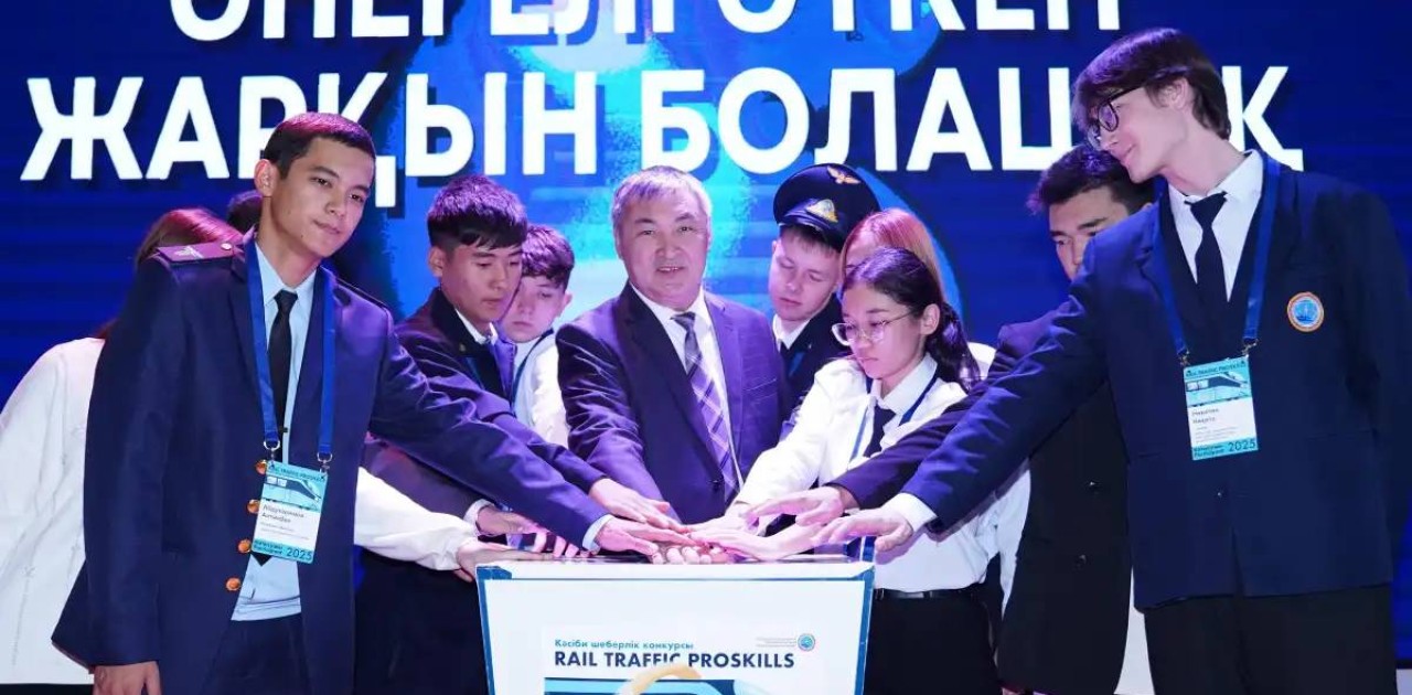 Астанадағы Жоғары көлік және коммуникация колледжіне 80 жыл толды