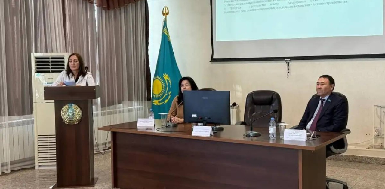 Астана қаласы мәслихаты депутаттары медициналық ұйымдарды аралады