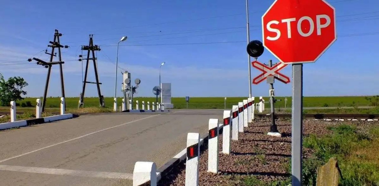 Астана – Ерейментау бағытында үш автокөлік пойызбен соқтығысып қала жаздады