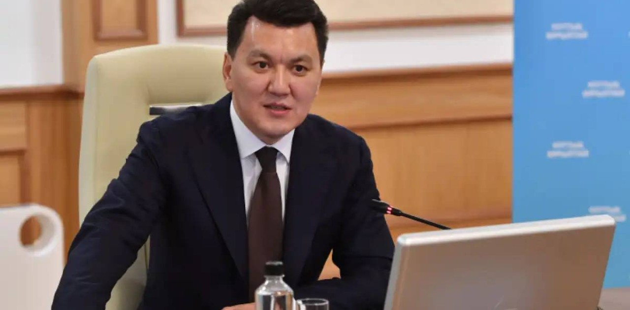 Алдағы өзгерістер ауқымы жаңа Конституция қабылдағанмен бірдей – Ерлан Қарин