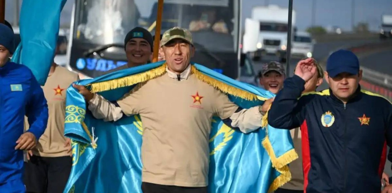 Астаналық әскери қызметші 600 шақырымдық супермарафонды еңсеріп, рекорд орнатты