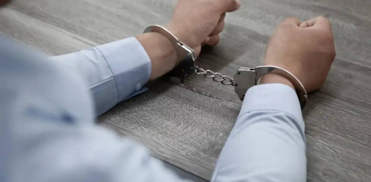 Салық төлеуден жалтарған қазақстандық БАӘ-ден экстрадицияланды