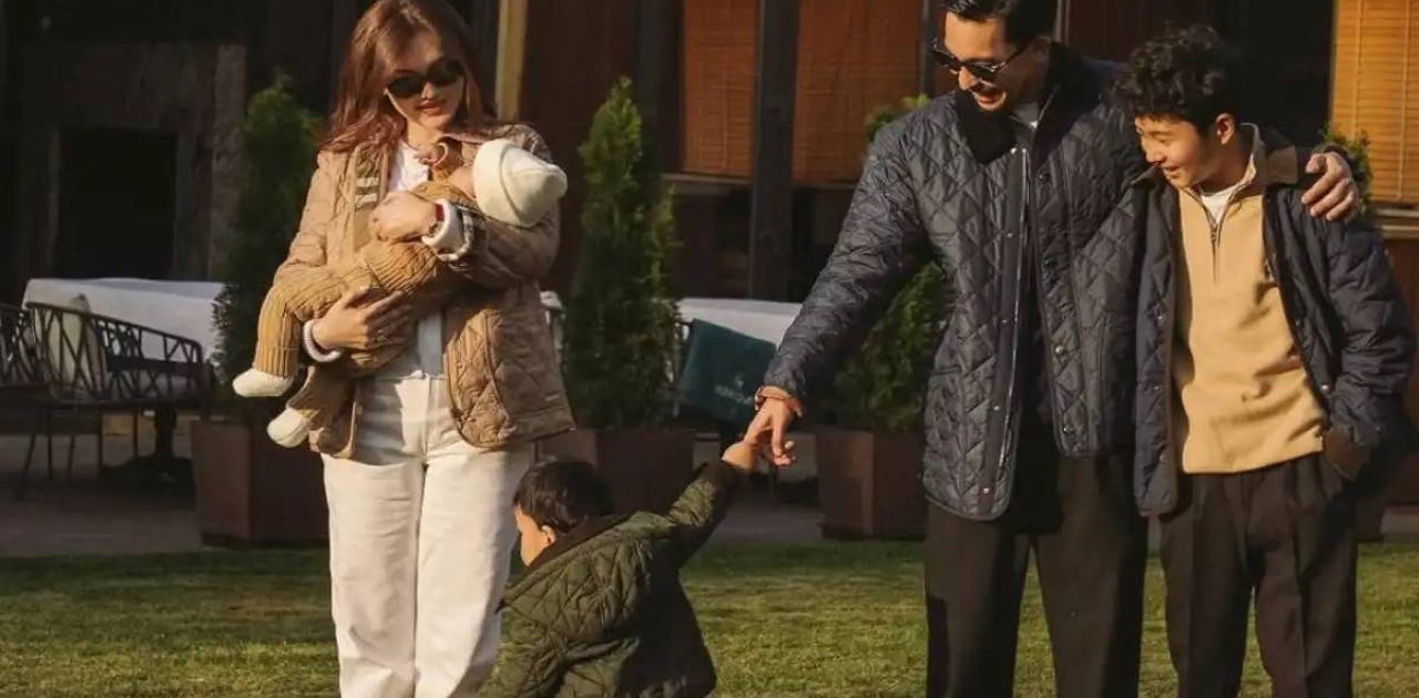 «Үш жылдың жемісі»: Ерке Есмахан Raim-мен отау құрғандарына үш жыл толғанын айтты