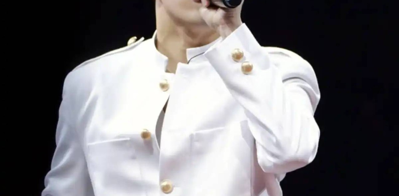 «Сен кішкентай баланың тірлігін жасадың»: Димаш желіде қазақ тіліне қатысты жазба жариялады