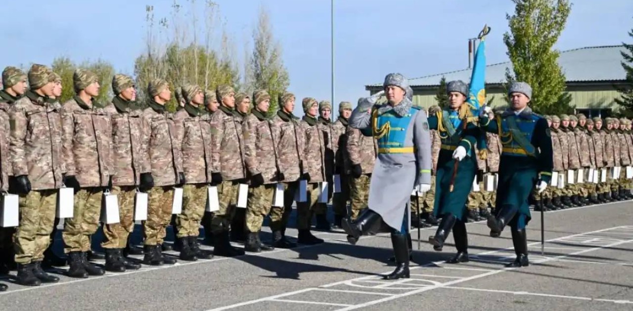 Елордада 200-ге жуық әскери қызметшіні запасқа шығару рәсімі өтті