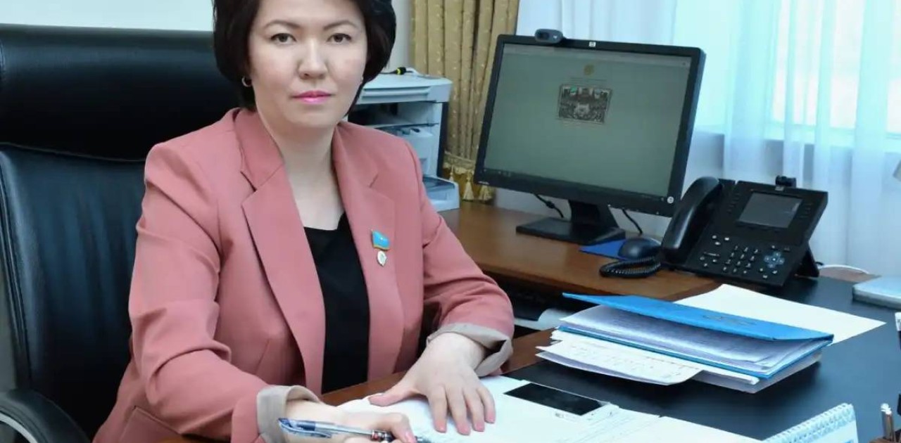 Жұлдыз Сүлейменова ұстаздарды кәсіби мерекемен құттықтады