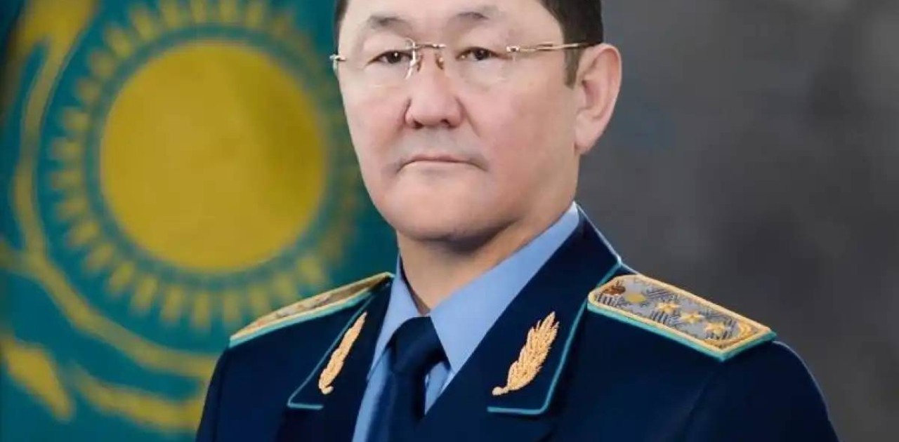 Бас прокурор Құқық қорғау органдары академиясының ұжымына жаңа ректорды таныстырды