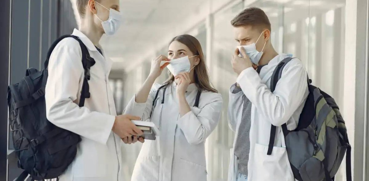 ДСМ медициналық ЖОО-ларға түсушілерге талапты күшейтті