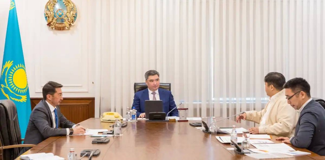 Бектенов: Жасанды интеллект технологияларын дамыту – Үкіметтің басты міндеті