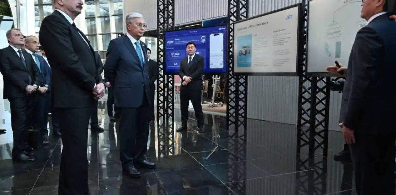Қазақстан мен Әзербайжан президенттері Alem.AI халықаралық жасанды интеллект орталығына барды