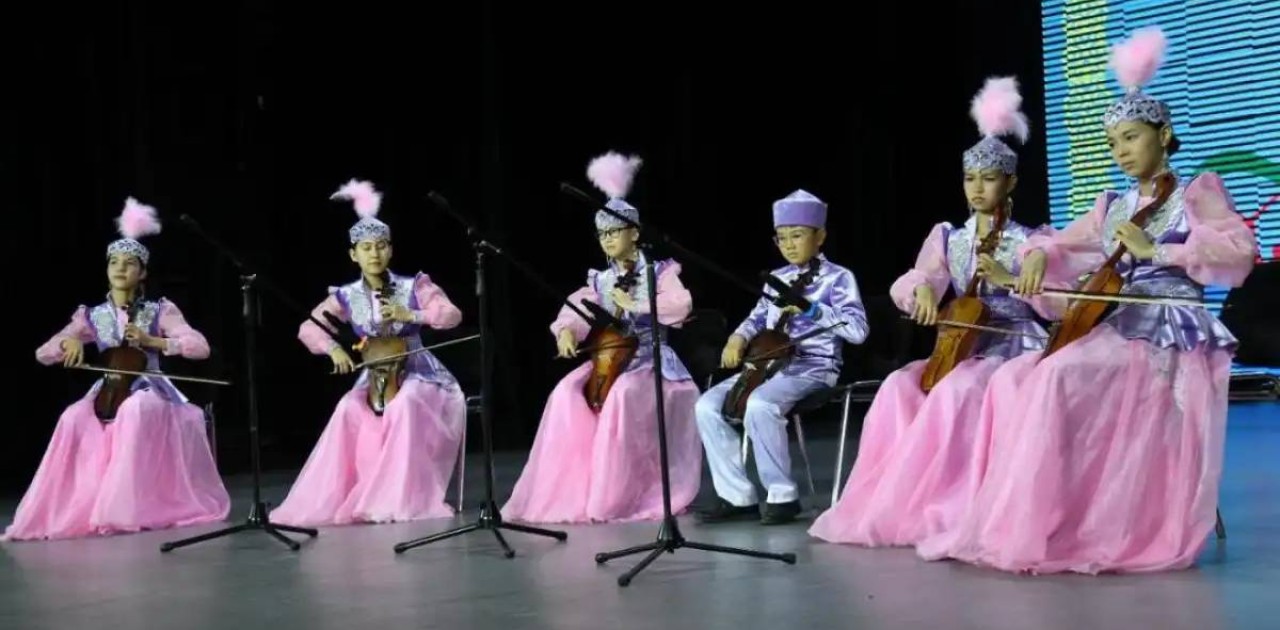 Астанада отбасылық жылу сыйлаған қамқоршыларға құрмет көрсетілді