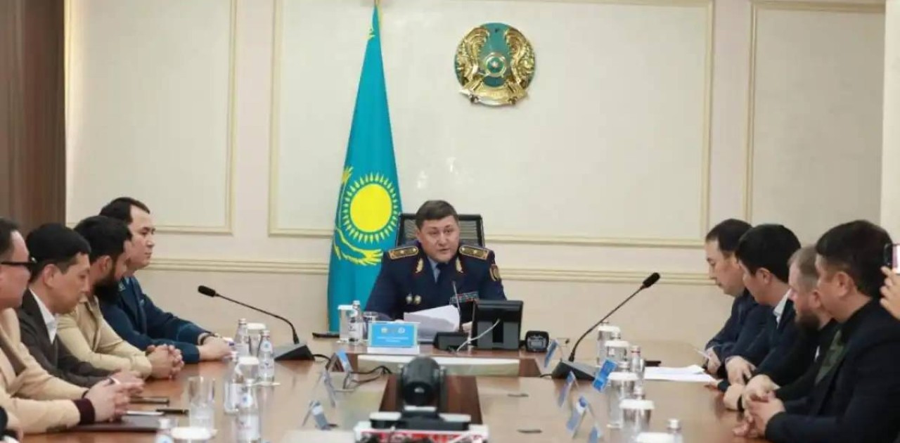 Астанада есірткі қылмысына қарсы күресте депутаттар, спортшылар, полицейлер және блогерлер күш біріктіреді