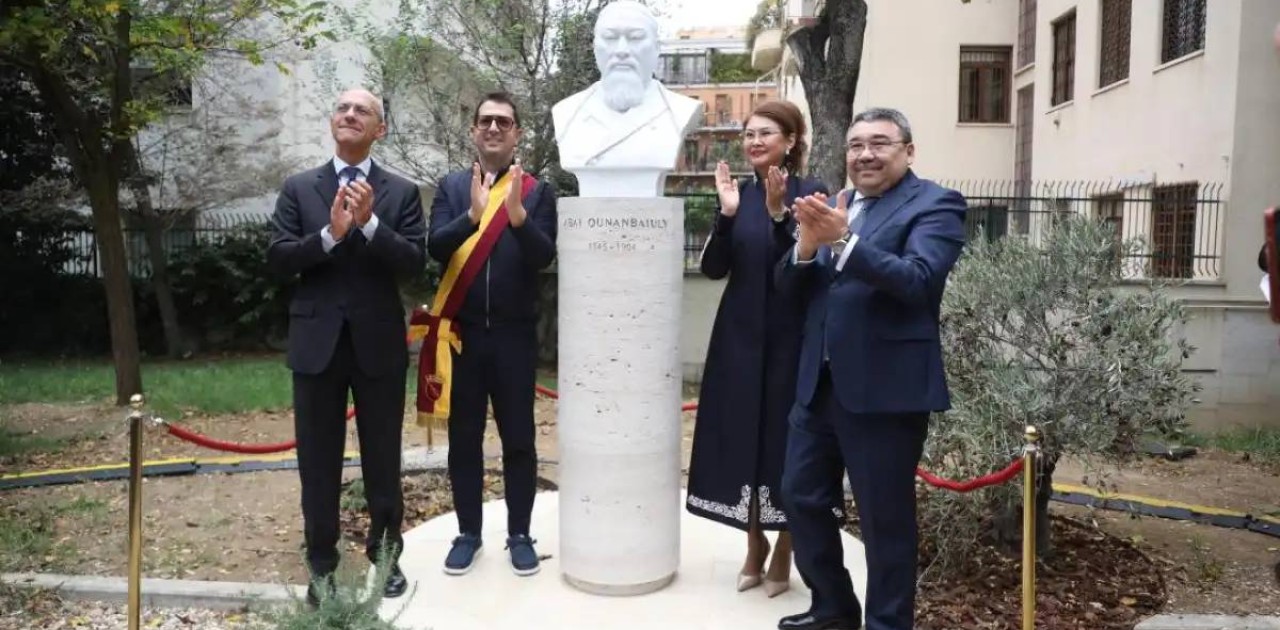 Италияда Абай Құнанбайұлының бюсті ашылды