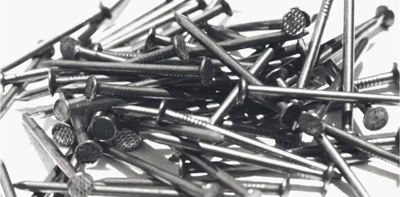 Шымкентте бір жасар бала 4 сантиметрлік шеге жұтып қойған